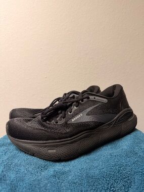 Brooks Ghost Max Black Women's Athletic Running Shoes